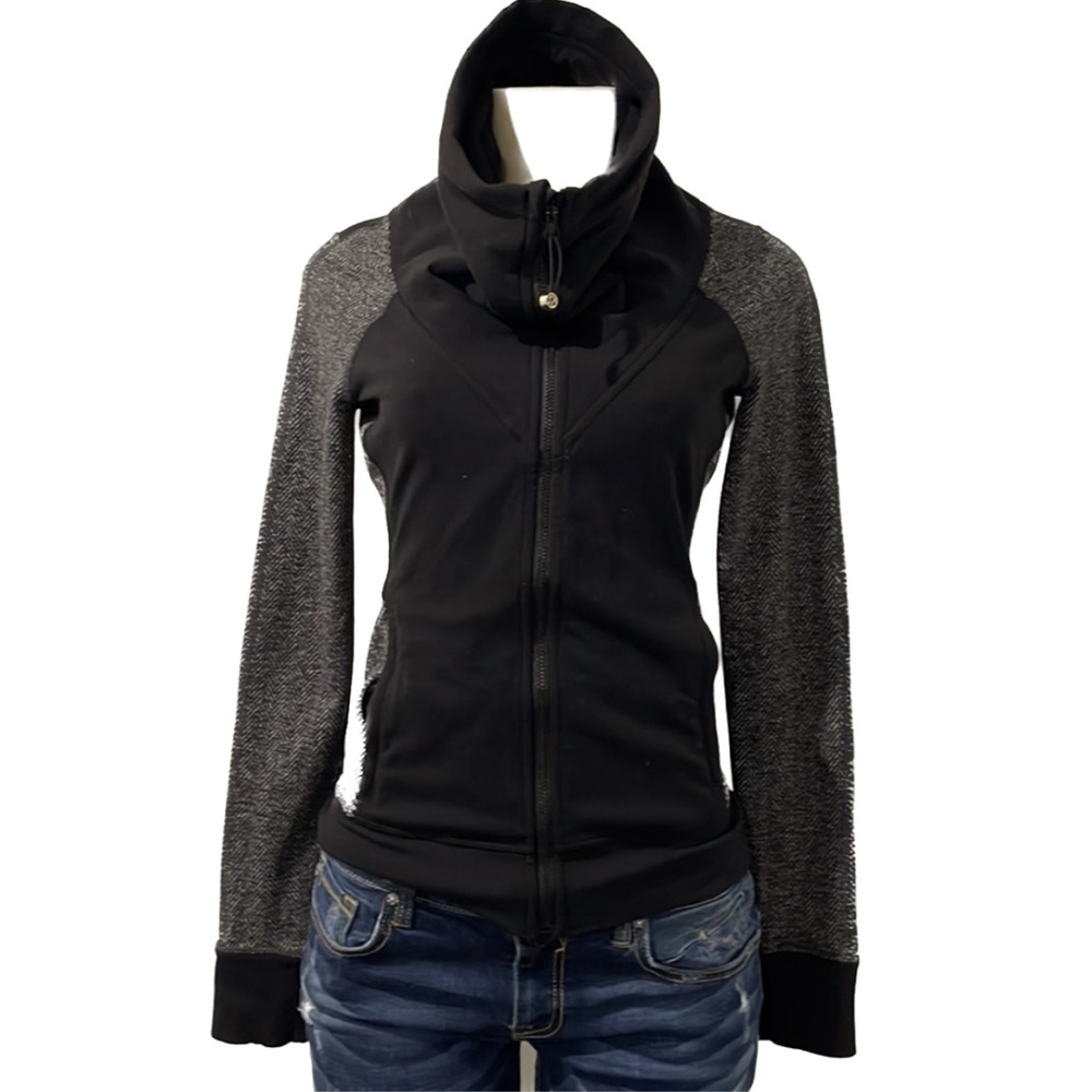 Lululemon // Herringbone cowled zip up jacket size 4